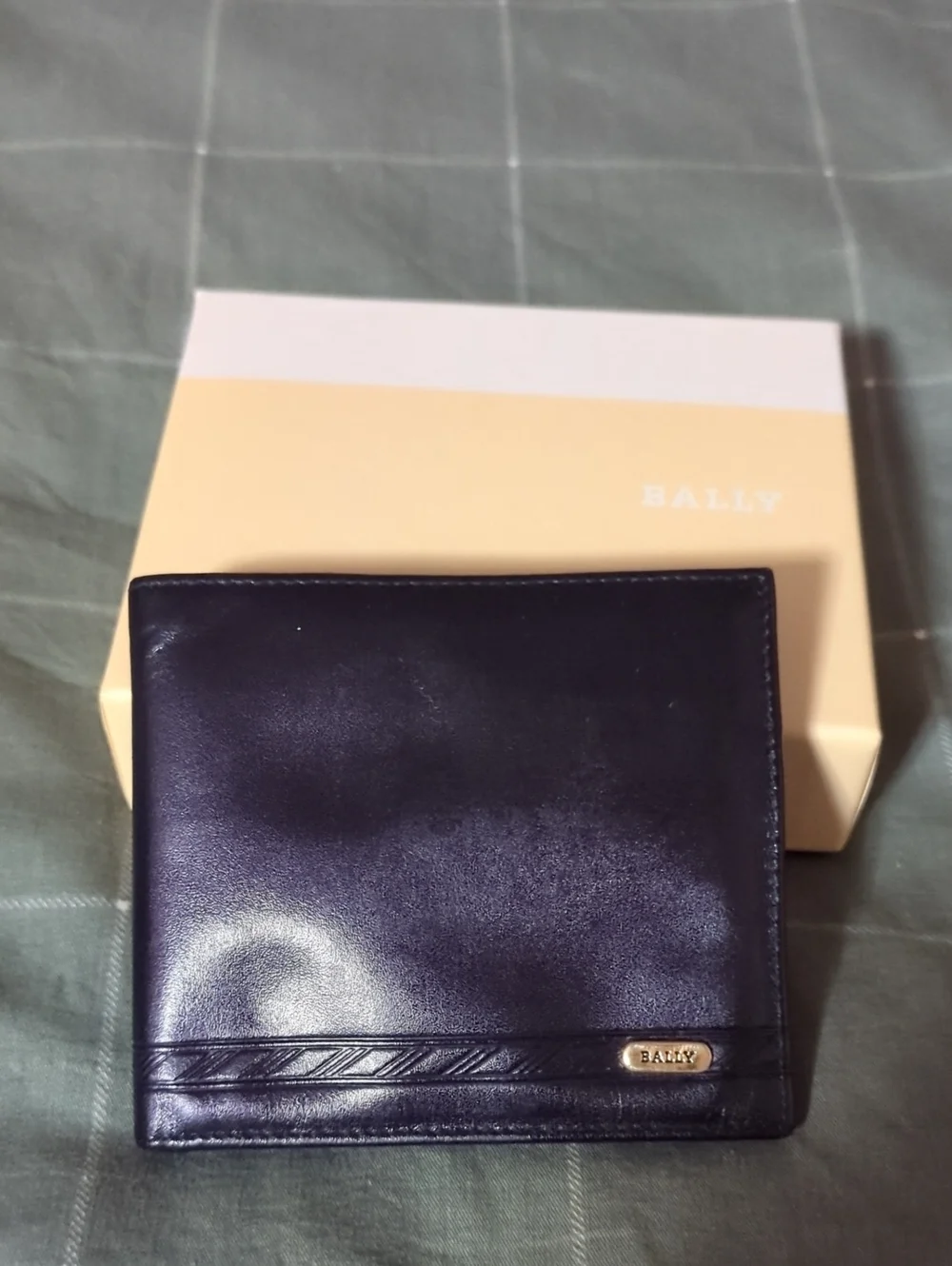 Dark Brown Leather Bi-Fold Wallet